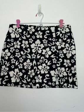 wild fable Black and White Floral Mini Skirt